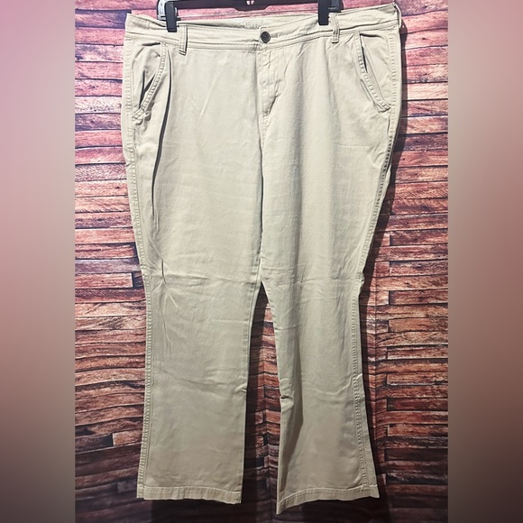 Old Navy Sweetheart Khakis - Picture 2 of 4